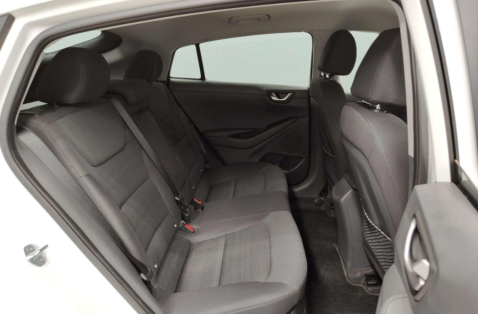 Hyundai Ioniq 1.6 GDI HEV Klass DT - foto 17