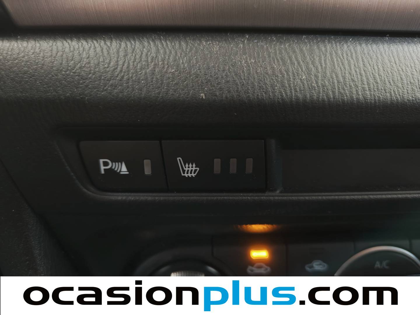 Equipamiento del Mazda Mazda3 Mazda Mazda 3 1.5 DE Luxury (105 CV)