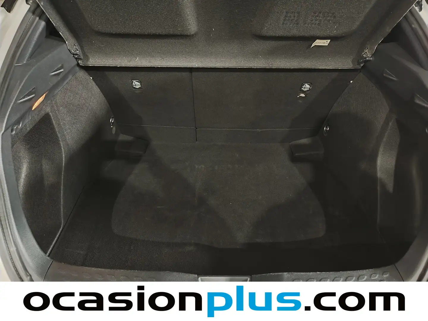 Foto Toyota C-HR Toyota C-HR 1.8 125H Advance (122 CV)