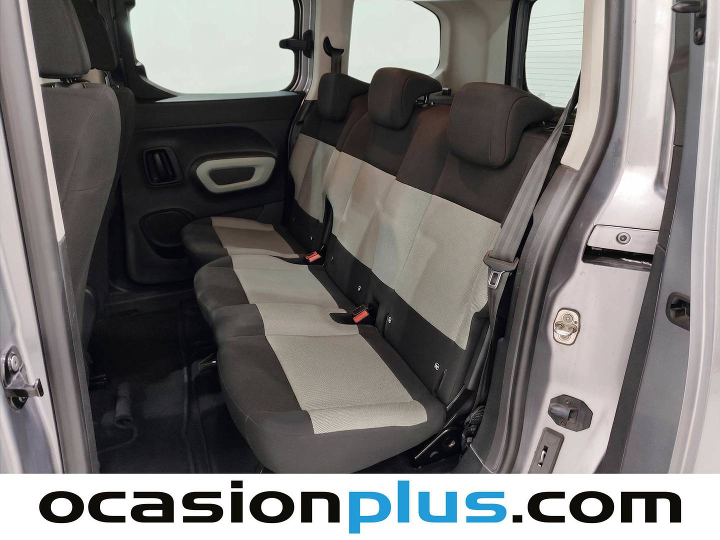 Foto asientos traseros Citroën Berlingo Citroën Berlingo PureTech 110 S&S Talla M Feel (110 CV)