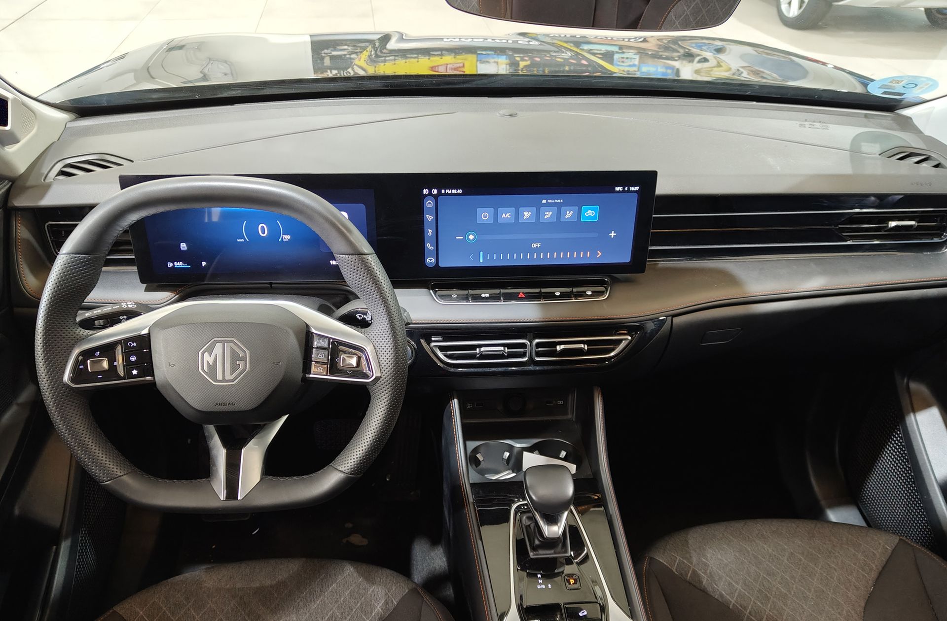 MG HS 1.5T Comfort DCT - foto 6