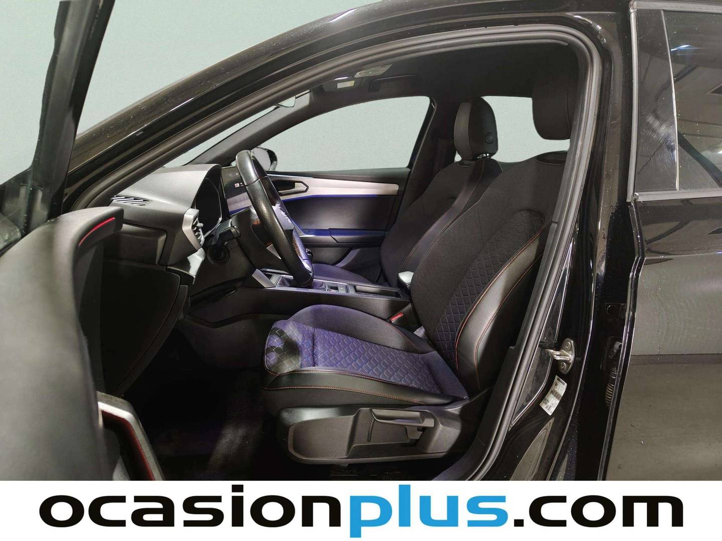 Foto asientos delanteros Seat León Seat León 1.0 TSI S&S FR 25 Aniversario (110 CV)