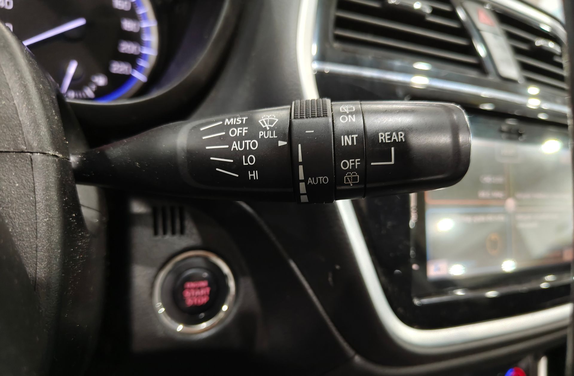 Suzuki S-Cross 1.6 Ddis GLX 4WD DCT - foto 27