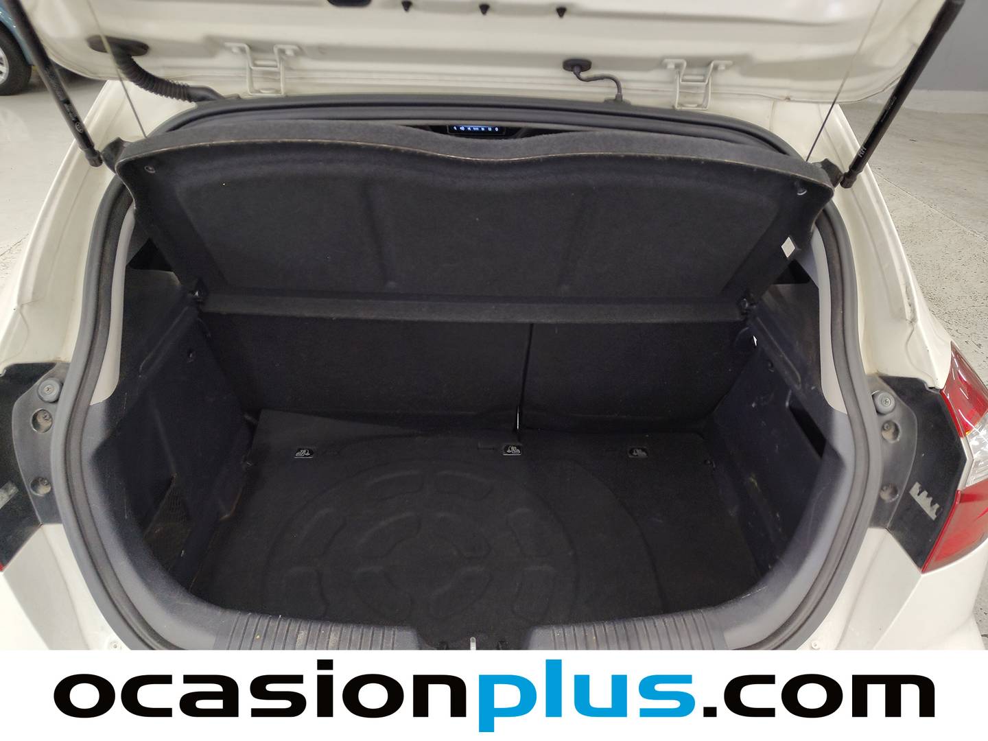 Fotos maletero KIA Rio KIA Rio 1.2 CVVT Basic (85 CV)