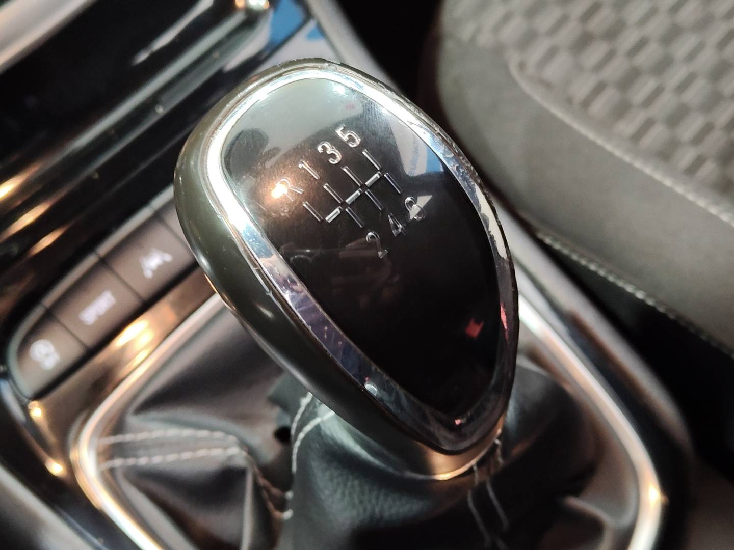 Foto Opel Astra Opel Astra 1.4 Turbo S&S Dynamic (125 CV)