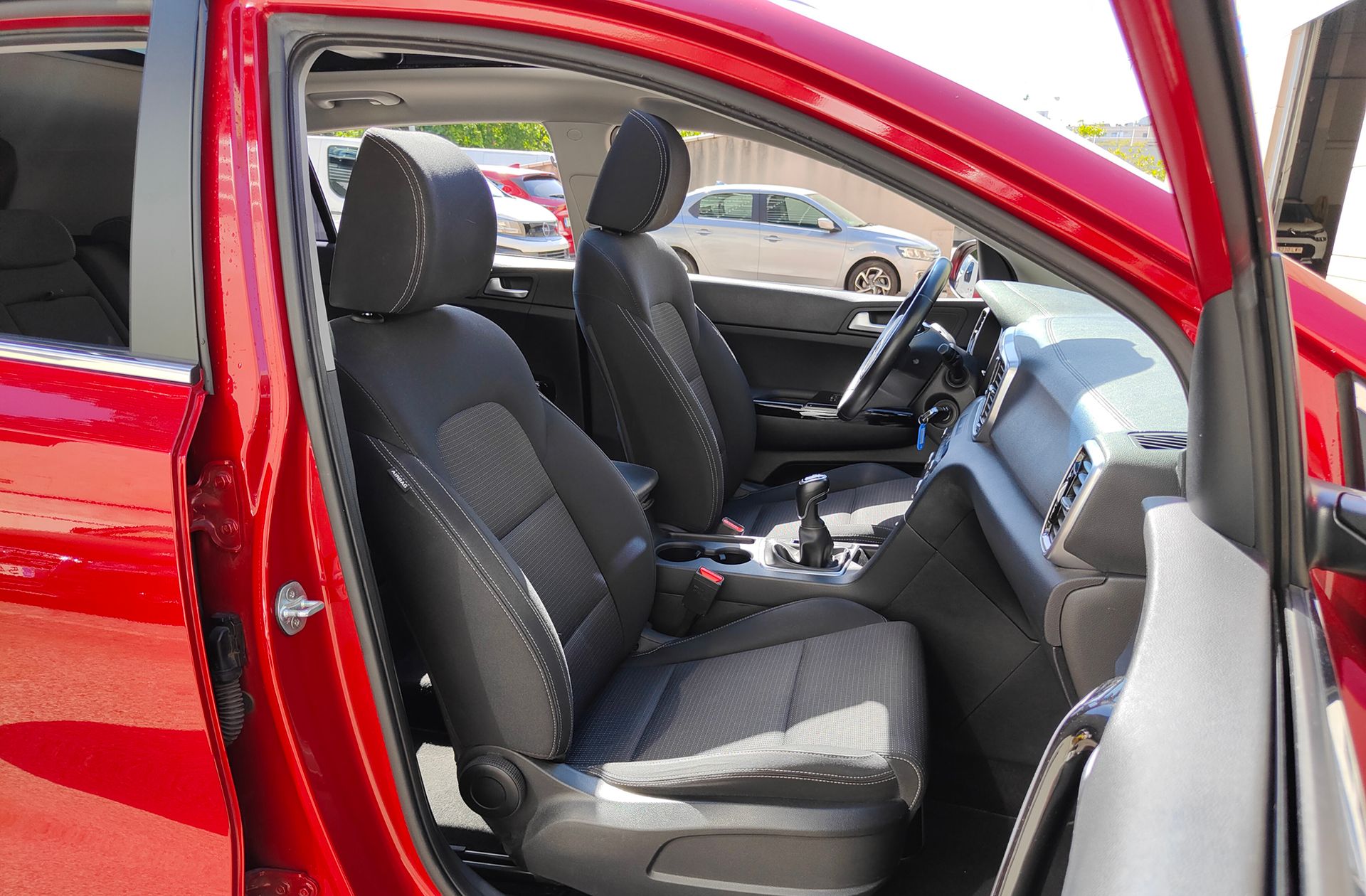Kia Sportage 1.6 MHEV Drive 4x2 - foto 20