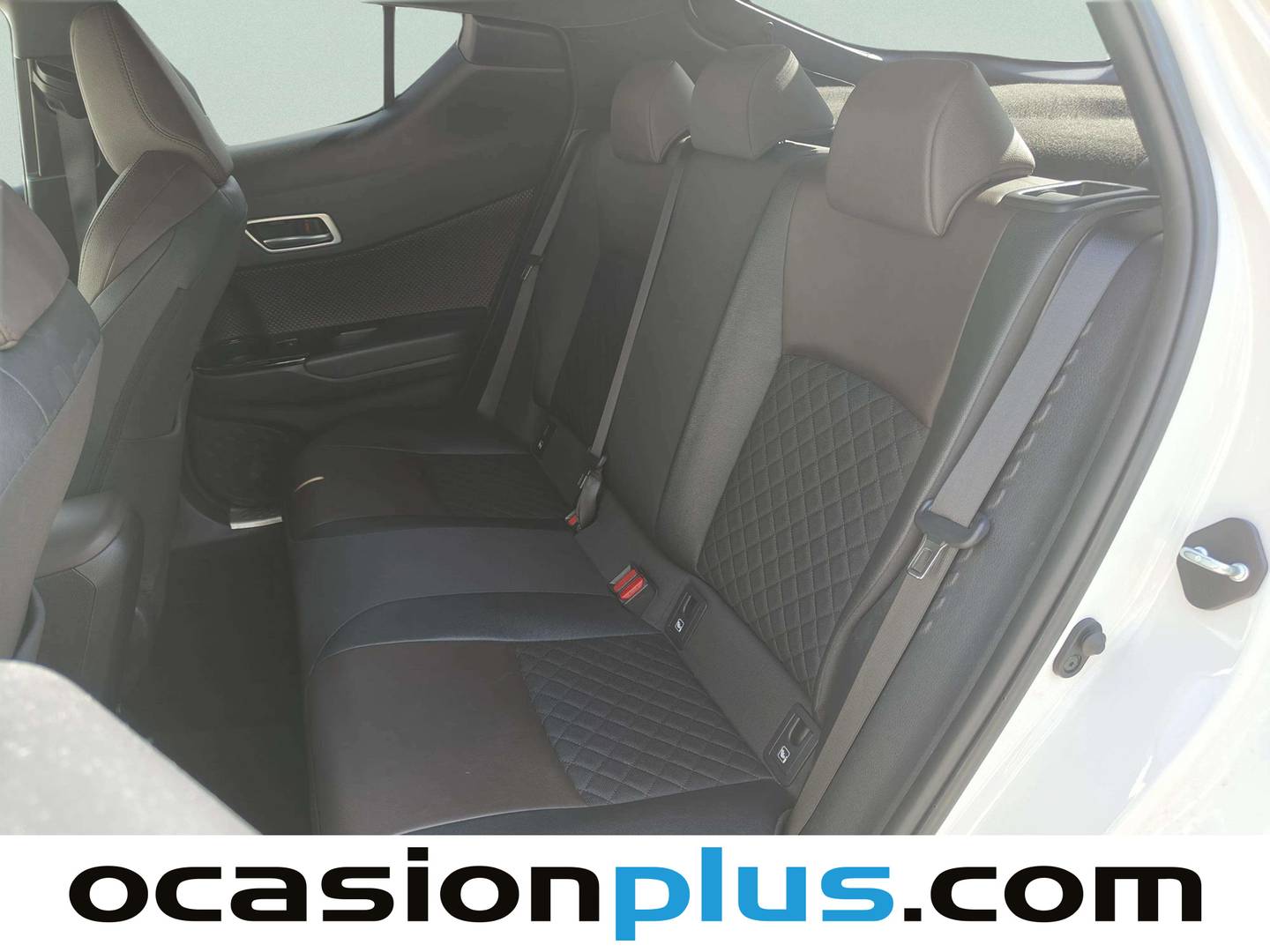 Foto asientos traseros Toyota C-HR Toyota C-HR 1.8 125H Limited Edition (122 CV)