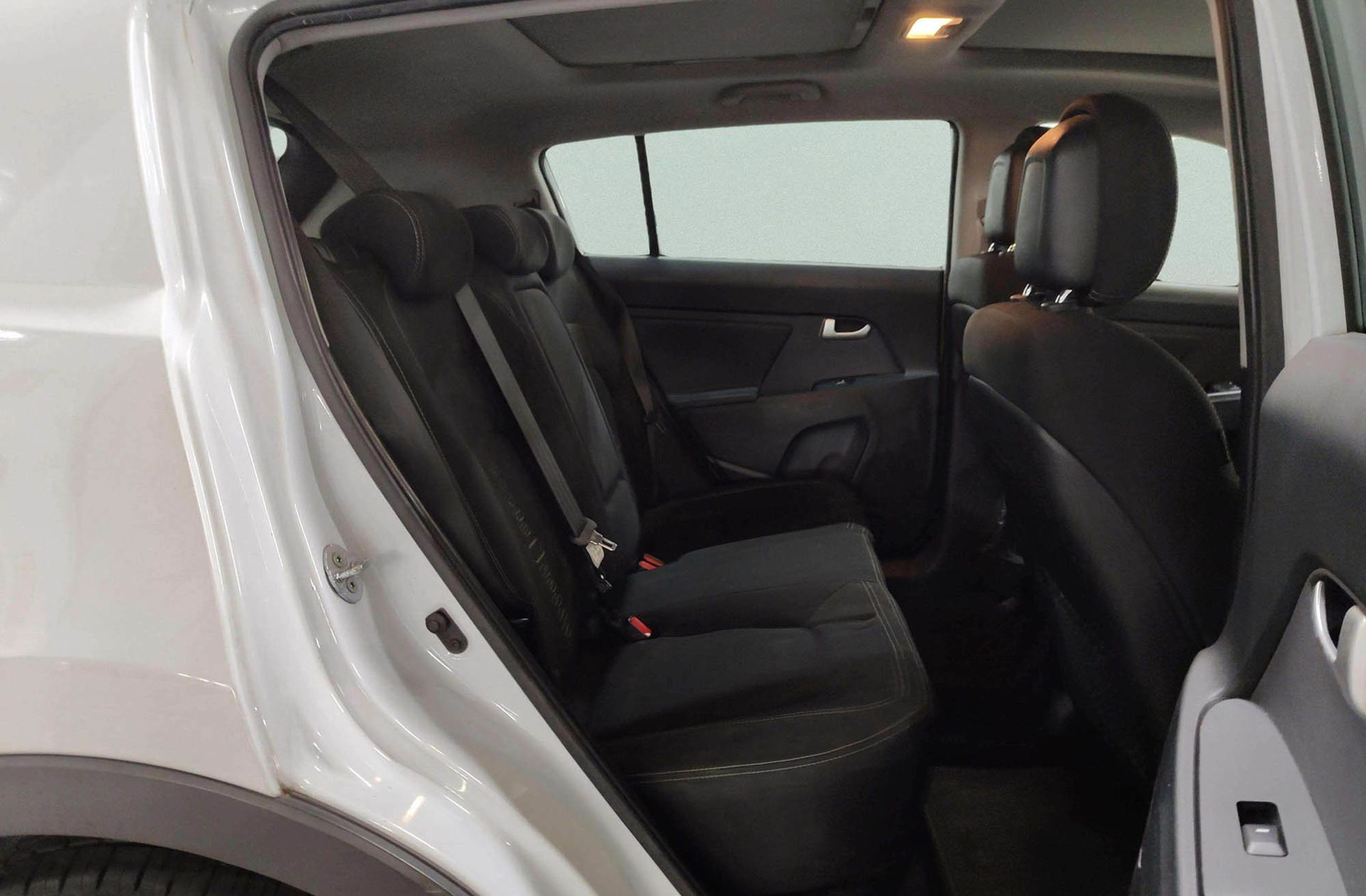 Kia Sportage 1.7 CRDi VGT Drive 4x2 - foto 16