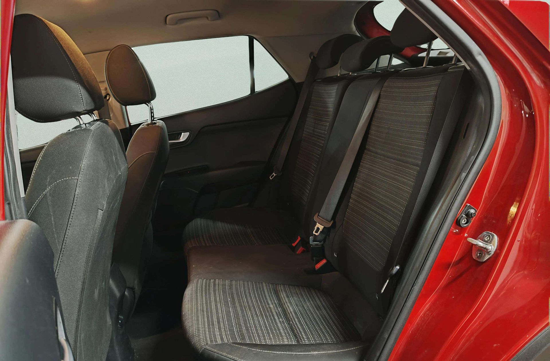 Kia Stonic 1.0 T-GDi Drive DCT - foto 12