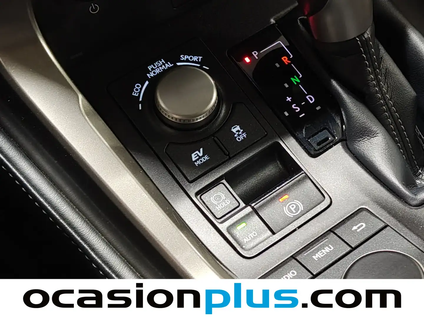 Foto Lexus NX Lexus NX 300h Corporate 2WD (197 CV)