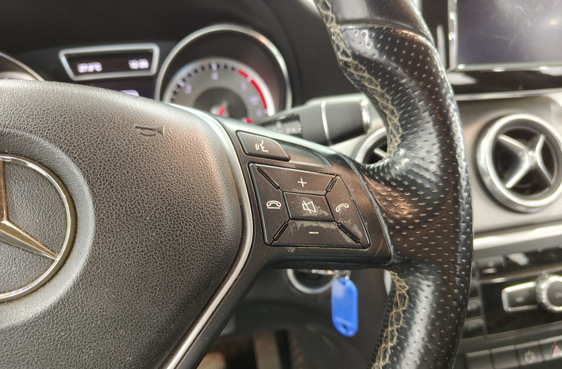 Mercedes-Benz CLA 220 CDI Urban - foto 24