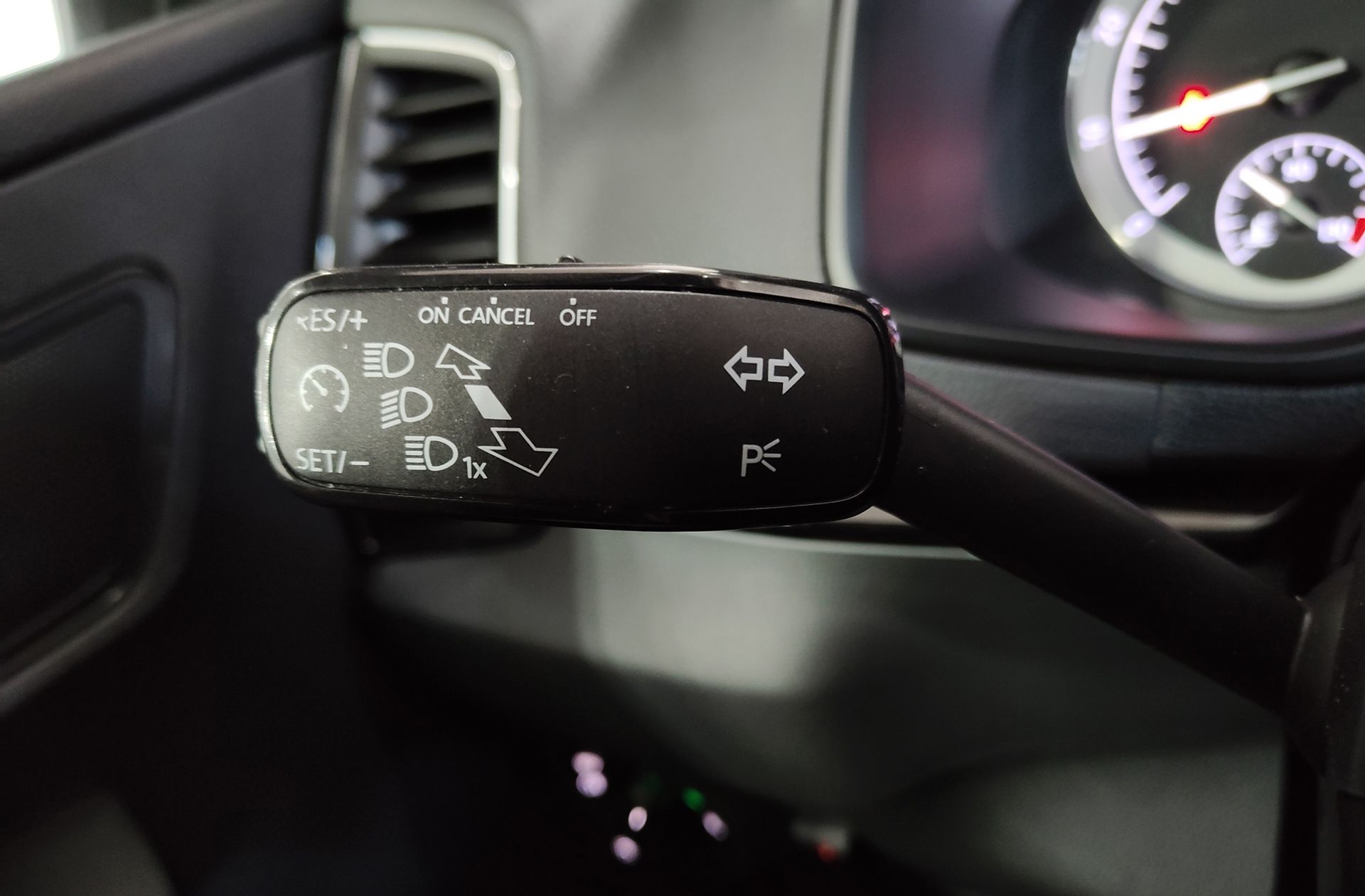 Škoda Karoq 1.5 TSI Sportline - foto 29