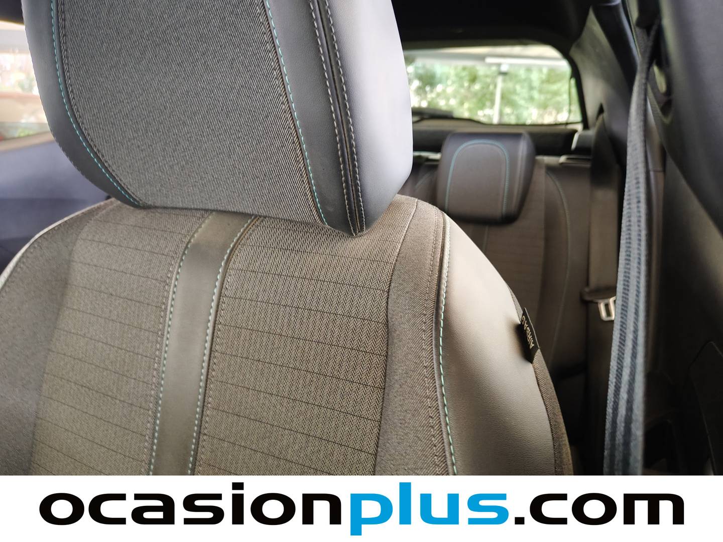 Foto Peugeot 2008 Peugeot 2008 PureTech 130 S&S Allure Pack (130 CV)