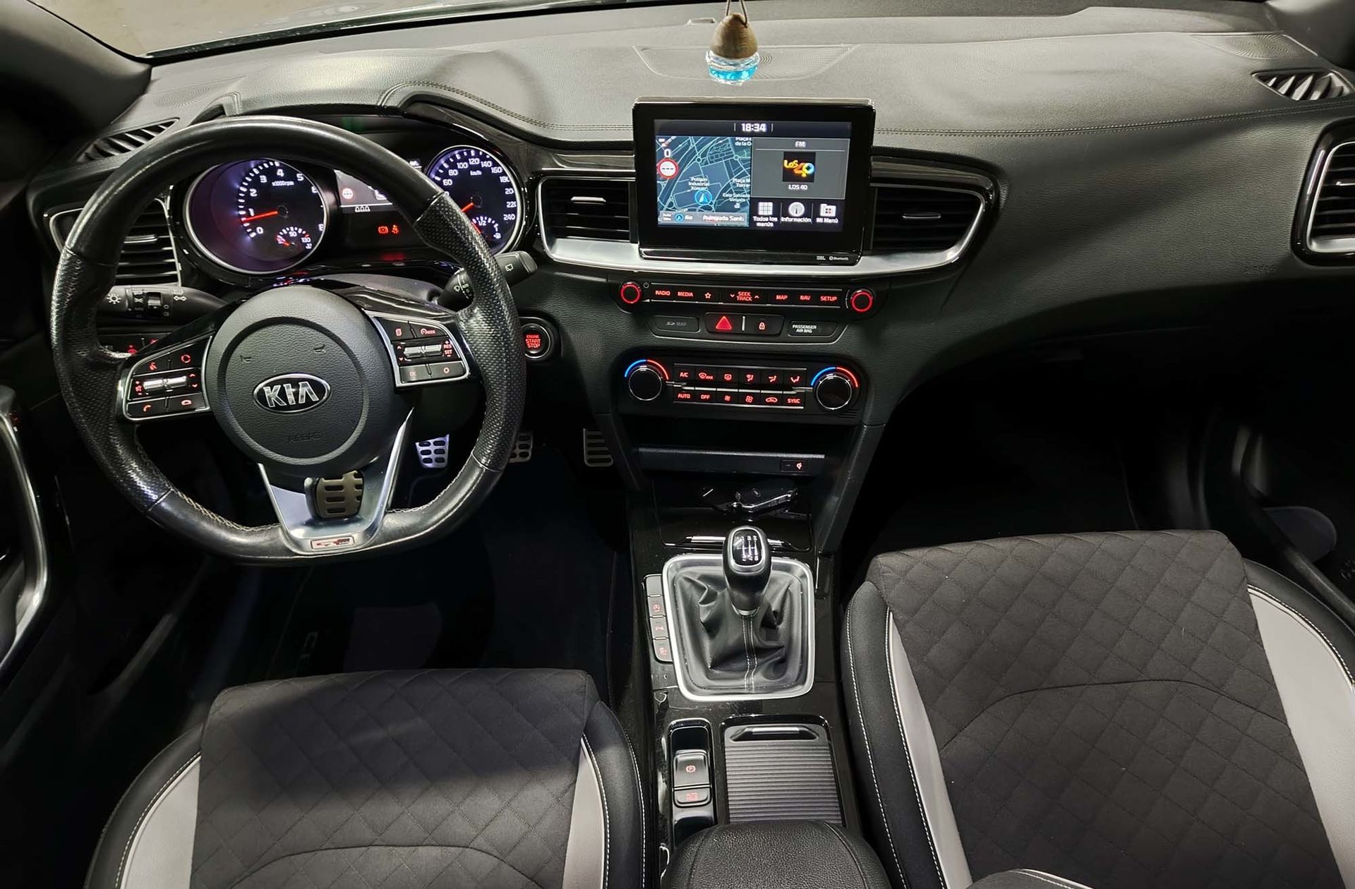 Kia ProCeed 1.4 T-GDi GT Line - foto 7