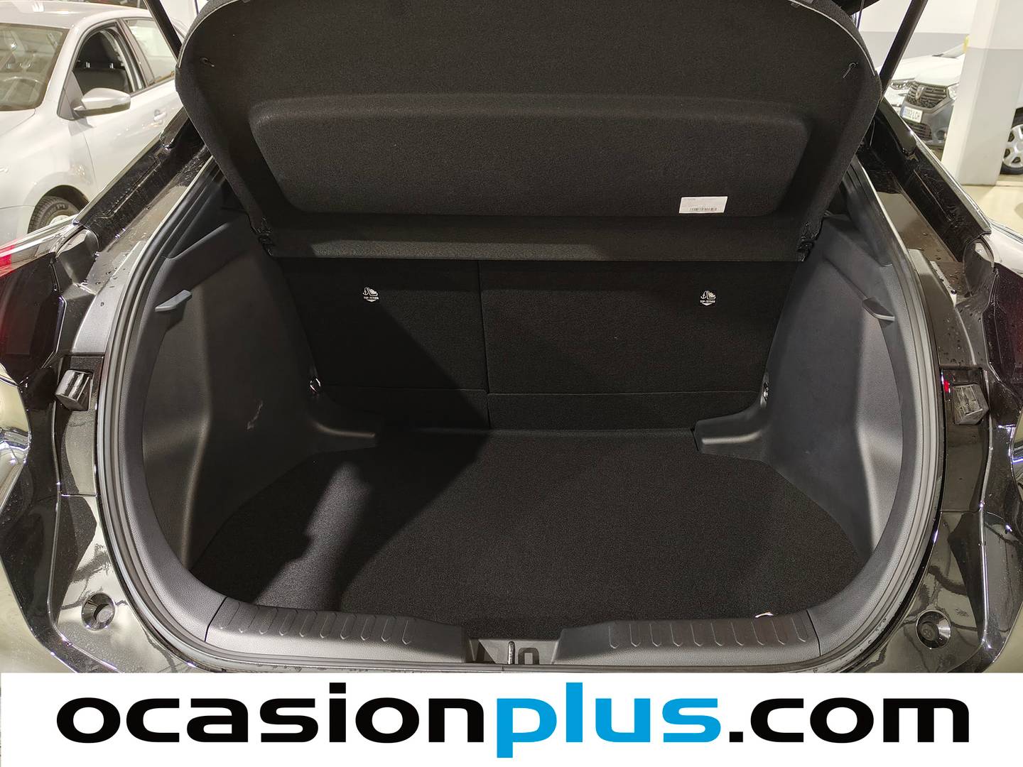 Fotos maletero Toyota C-HR Toyota C-HR 140H Advance  (140 CV)