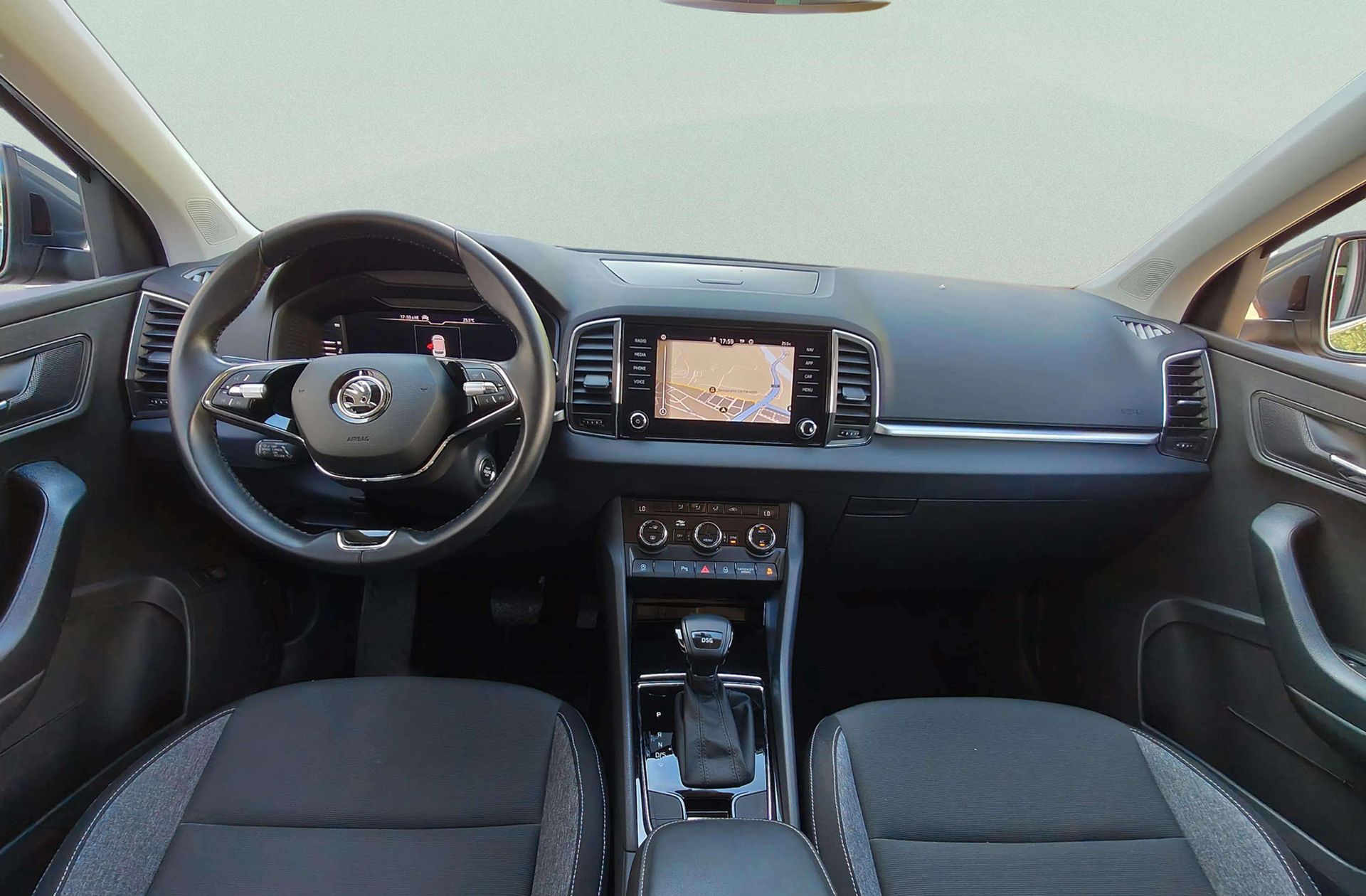 Škoda Karoq 1.5 TSI ACT 125 Aniversario DSG - foto 6