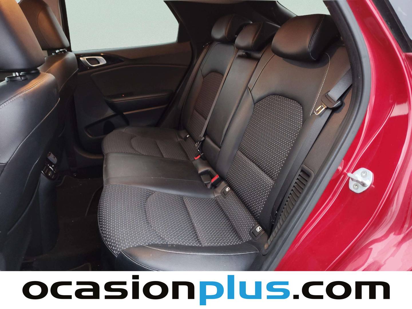 Foto KIA XCeed Kia XCeed 1.6 GDi PHEV eDrive (141 CV)