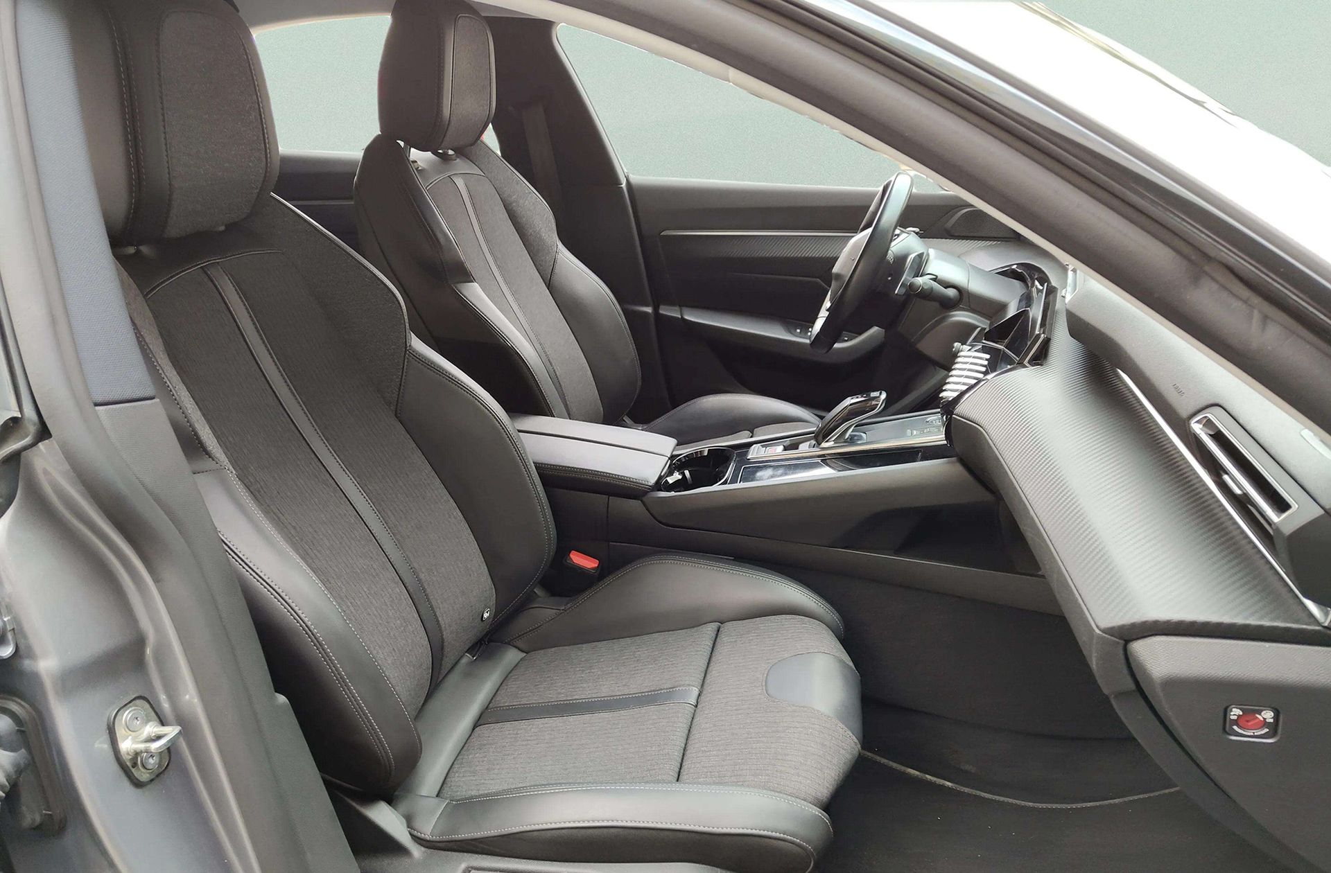 Peugeot 508 PureTech 130 Allure Pack EAT8 - foto 23