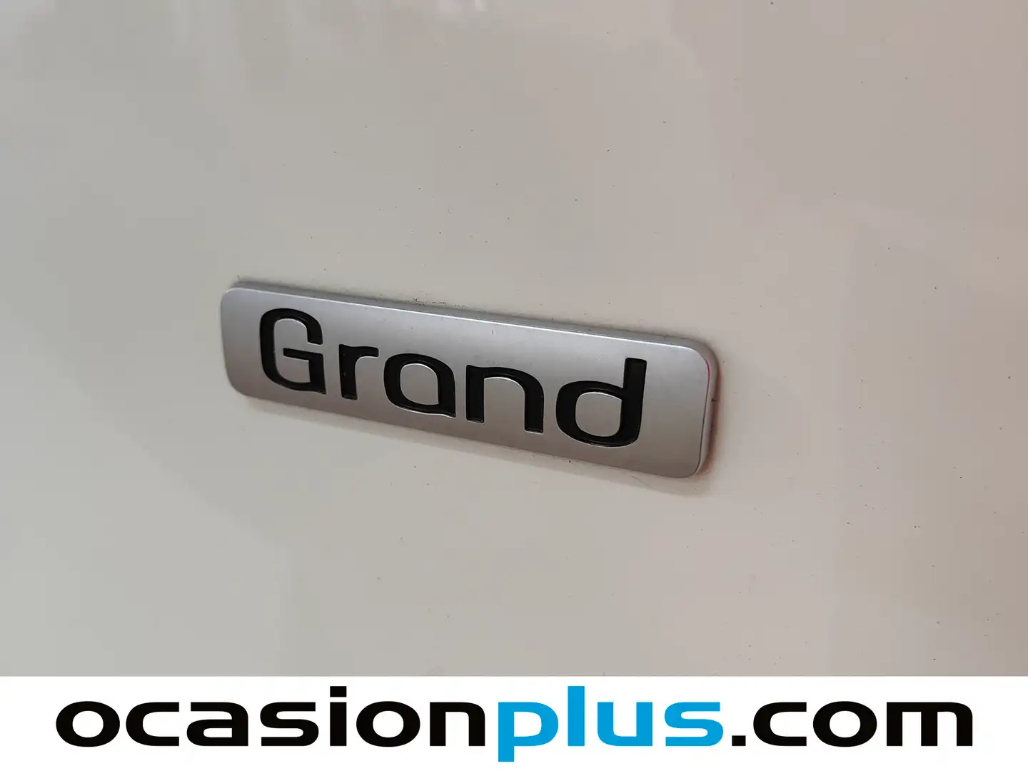 Foto SsangYong Tivoli Grand Ssangyong Tivoli Grand G15T Limited Auto (163 CV)