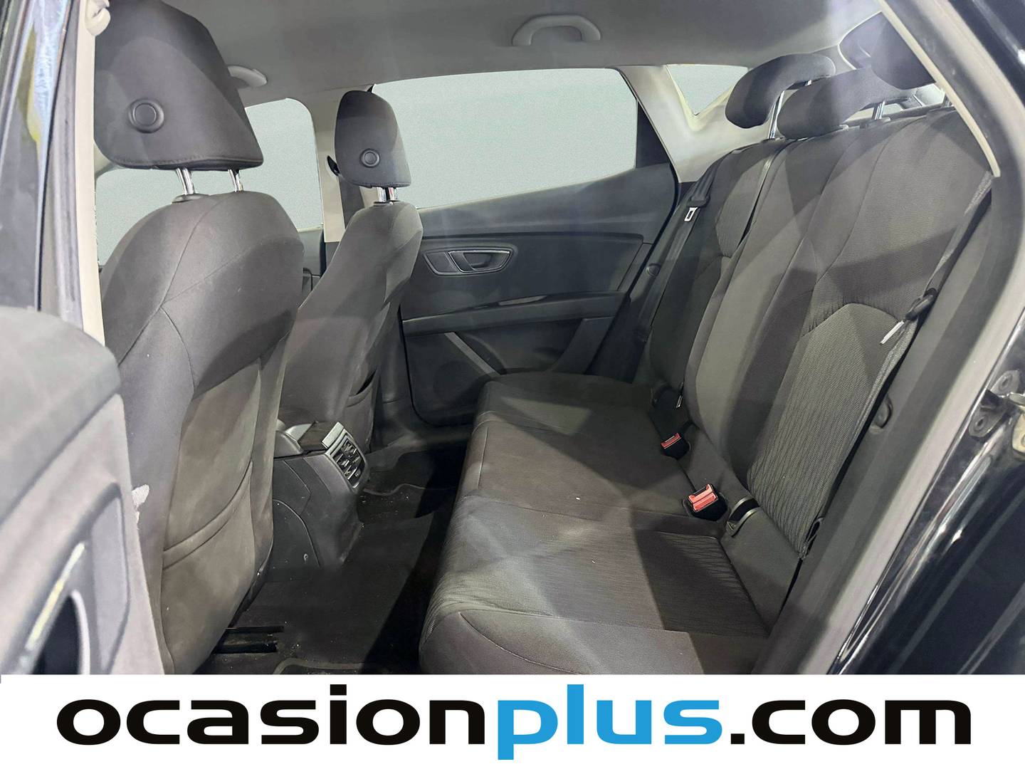 Foto asientos traseros Seat León Seat León 1.6 TDI S&S Style (105 CV)
