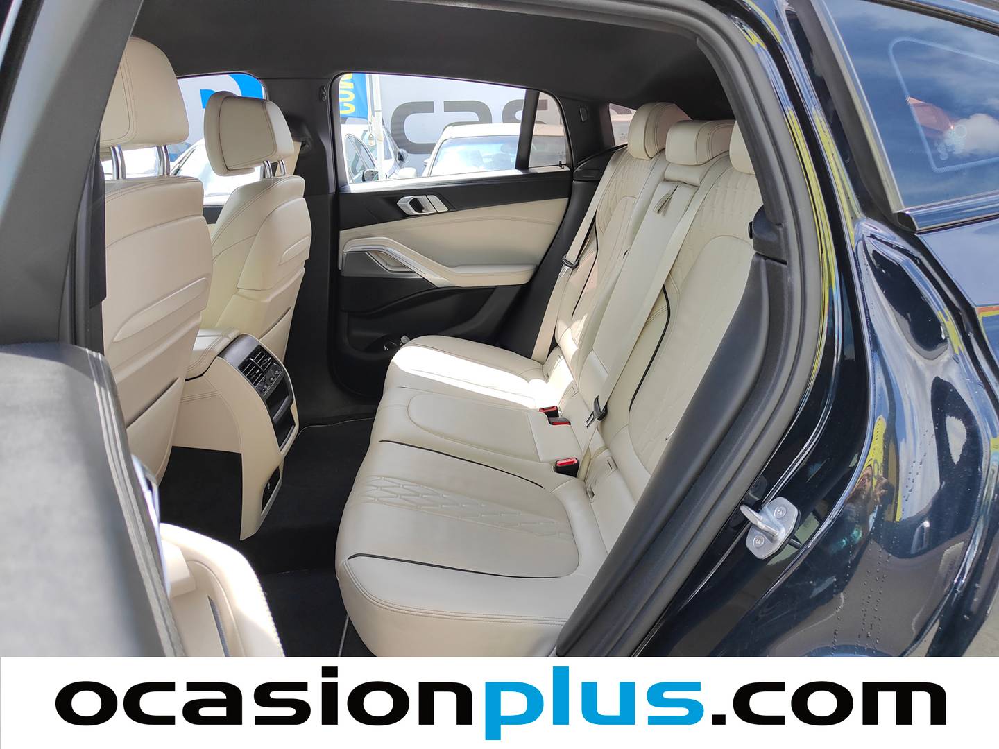 Foto asientos traseros BMW X6 BMW X6 xDrive30d (265 CV) Pack M