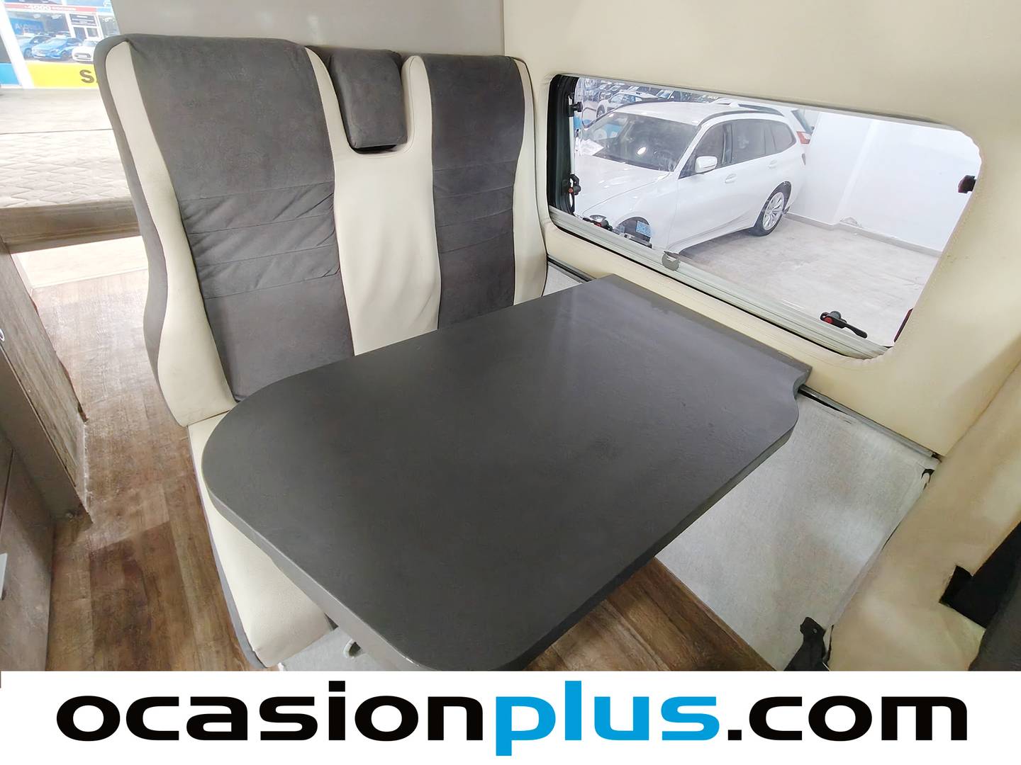 Challenger V114 Challenger V114 VIP (140 CV) 2 Plazas diésel