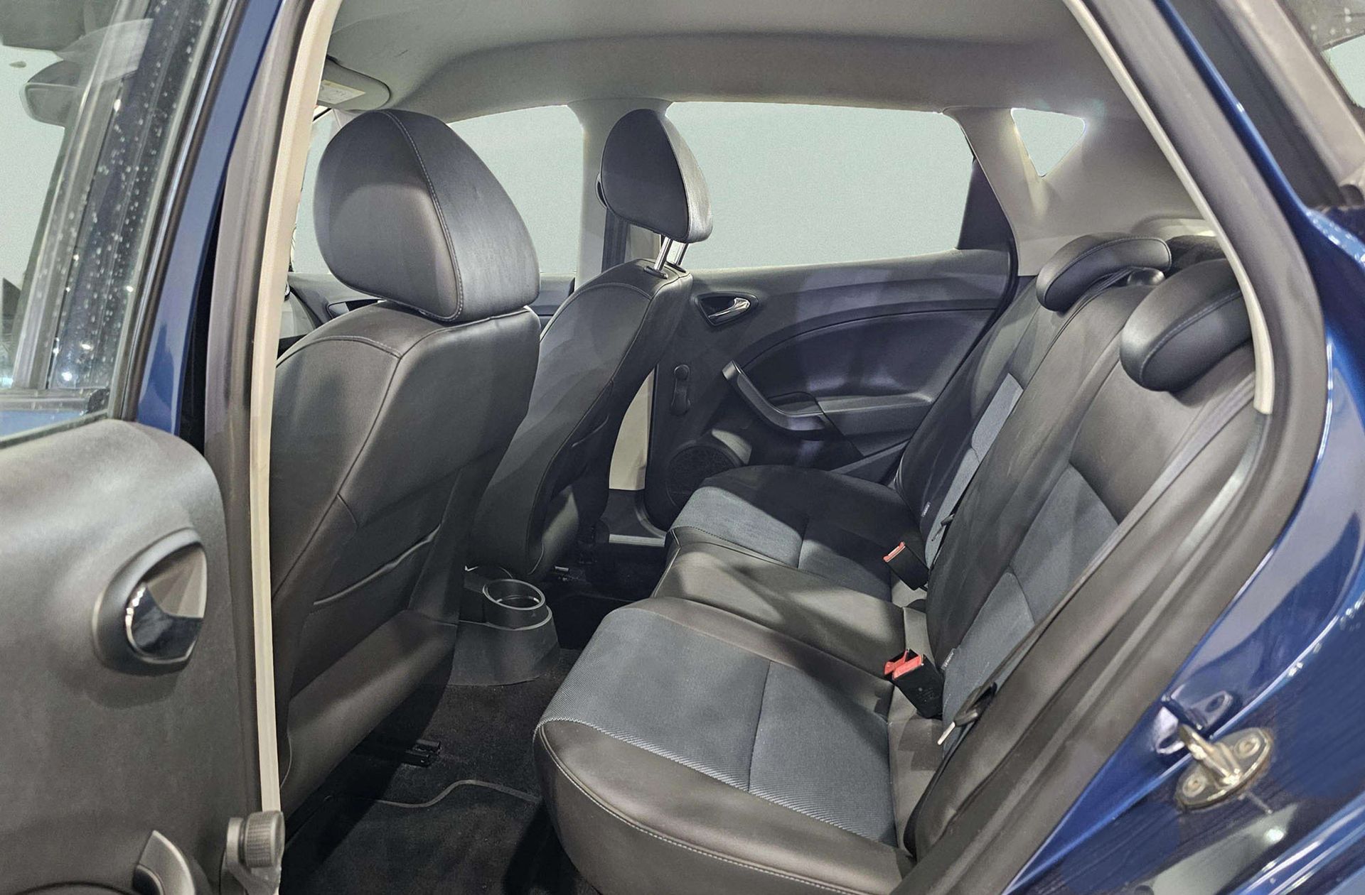 SEAT Ibiza 1.4 TDI Style Connect - foto 10