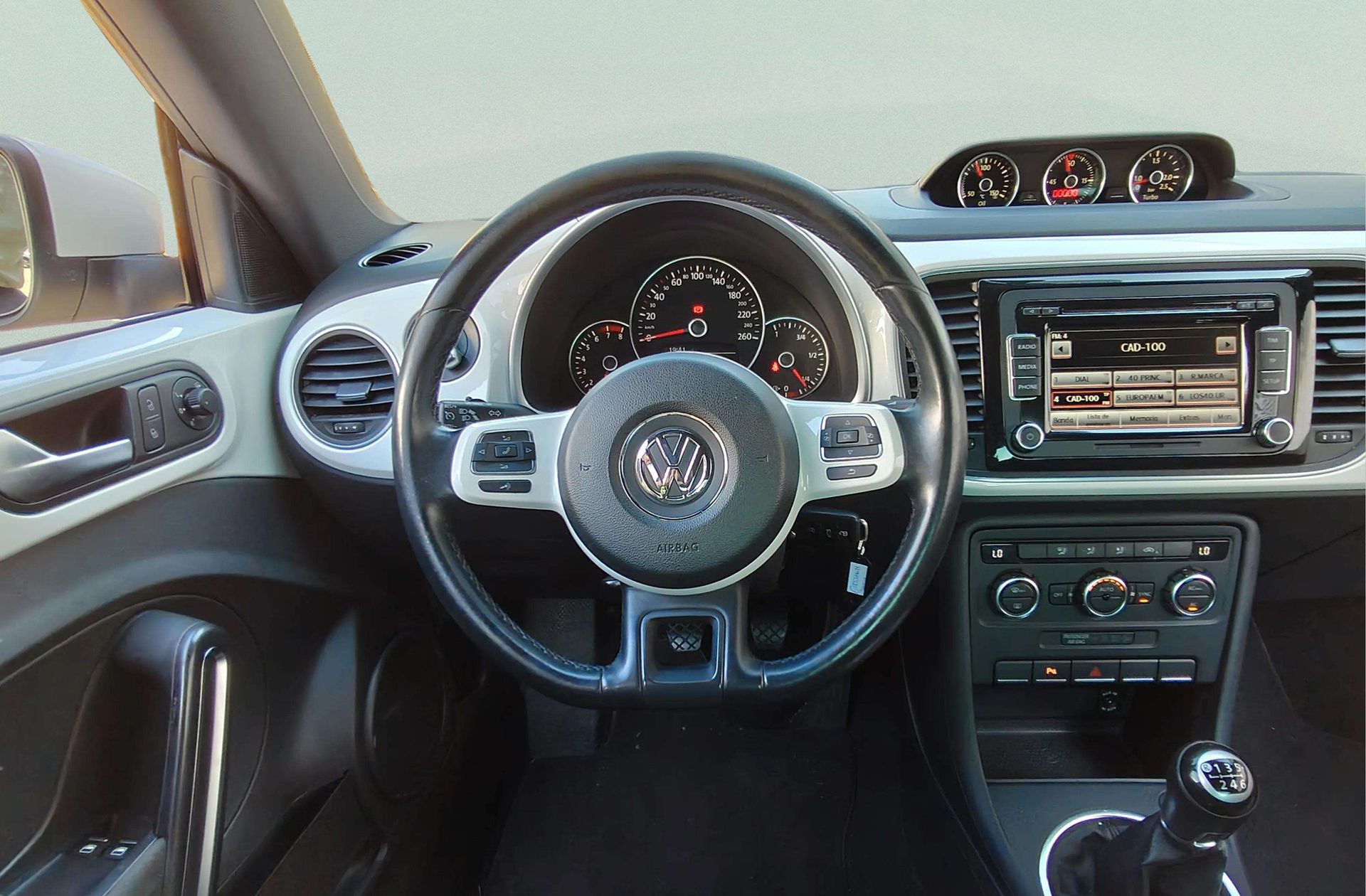 Volkswagen Beetle Design 1.4 TSI - foto 20