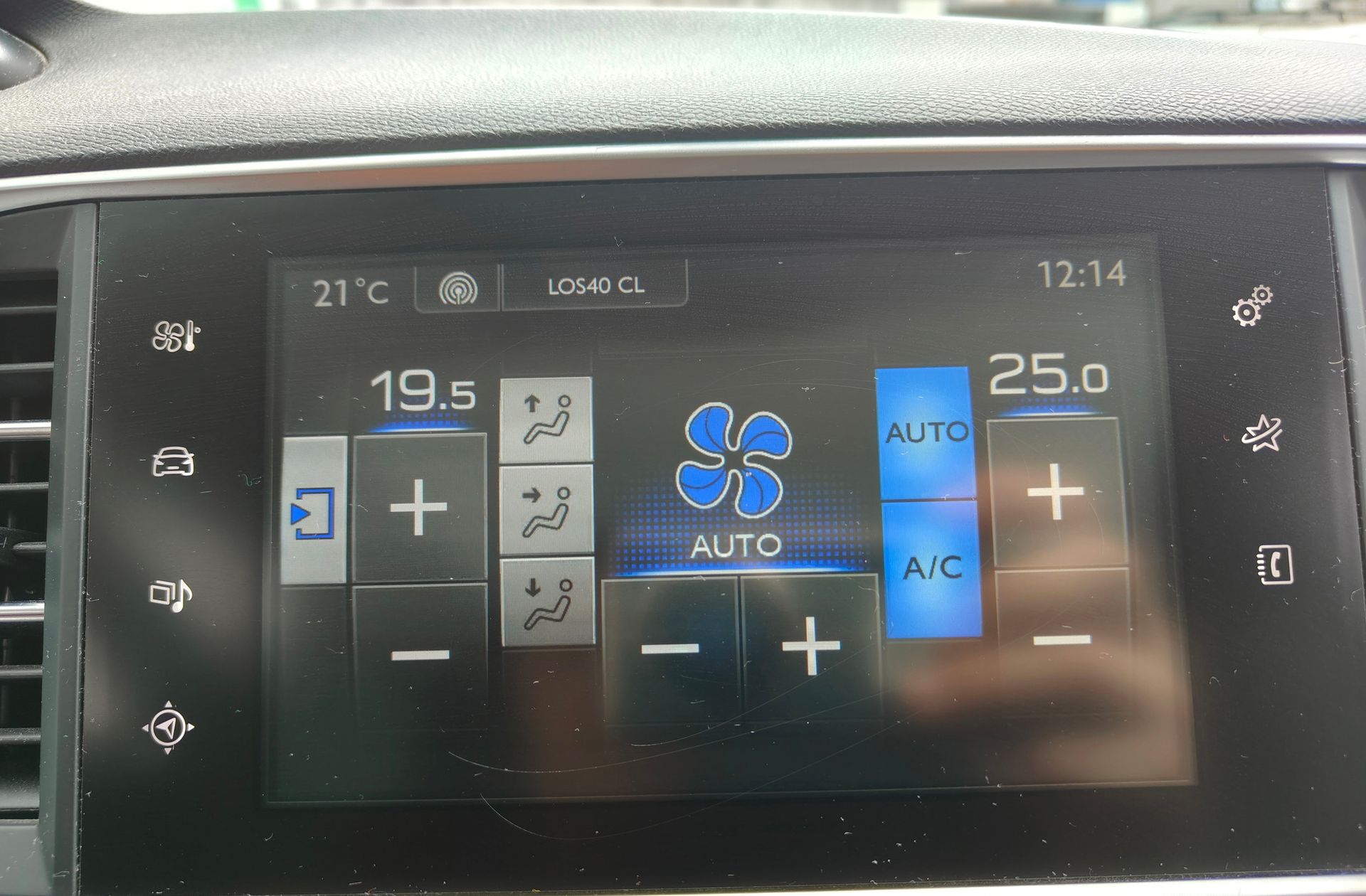Peugeot 308 SW 2.0 BlueHDi Allure - foto 40