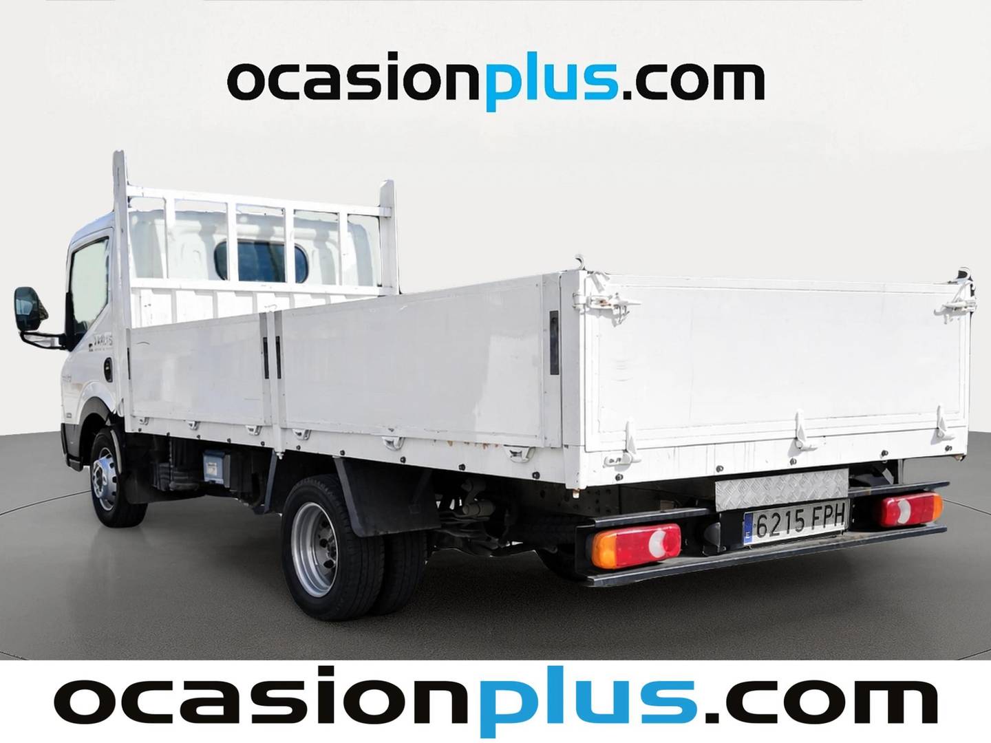 Foto delantera Nissan Cabstar Nissan Cabstar Chasis C3513/2B5 Básico (130 CV) derecha