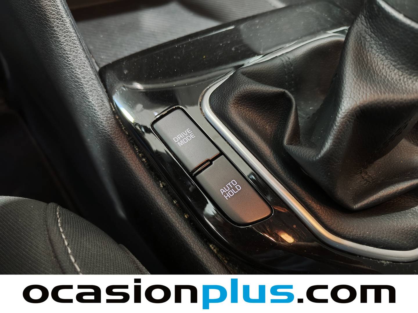 Foto KIA Sportage Kia Sportage 1.6 CRDi MHEV Business 4x2 (136 CV)