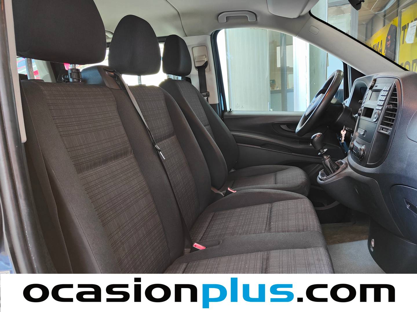 Fotos maletero Mercedes Vito Mercedes Vito Combi 114 CDI Tourer Base Larga (136 CV) Camperizada