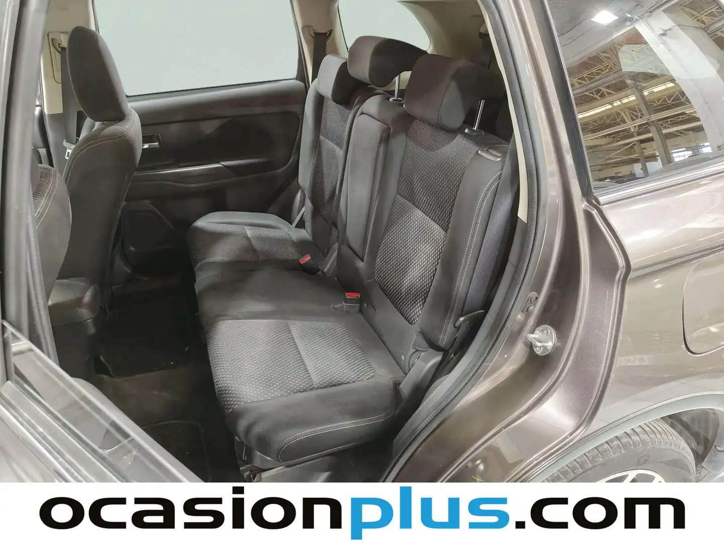 Foto Mitsubishi Outlander Mitsubishi Outlander 220 DI-D Motion 2WD (150 CV) 7 Plazas