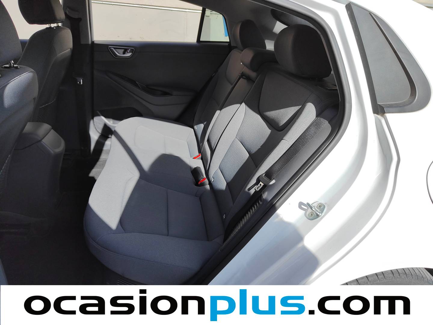 Foto Hyundai IONIQ Hyundai Ioniq 1.6 GDI PHEV Klass DCT (141 CV)