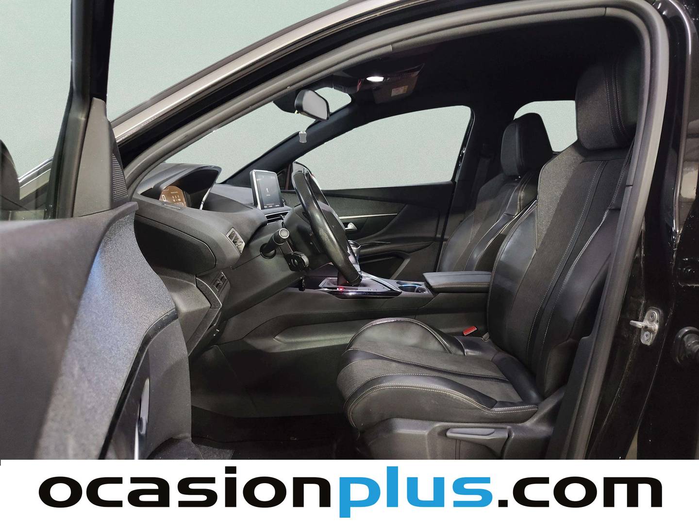 Foto asientos delanteros Peugeot 3008 Peugeot 3008 PureTech 130 S&S GT Line (130 CV)