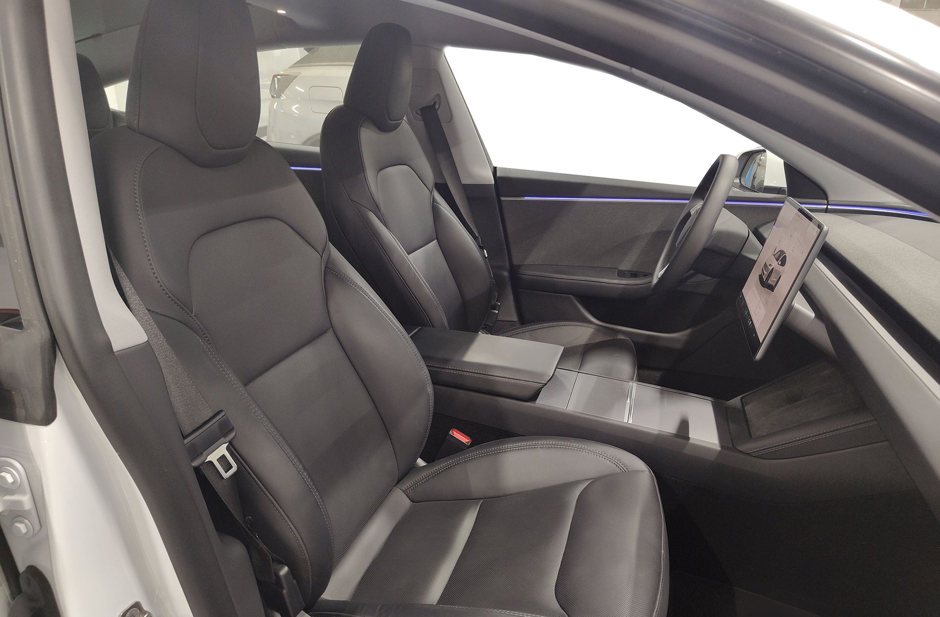 Tesla Model 3 RWD - foto 20
