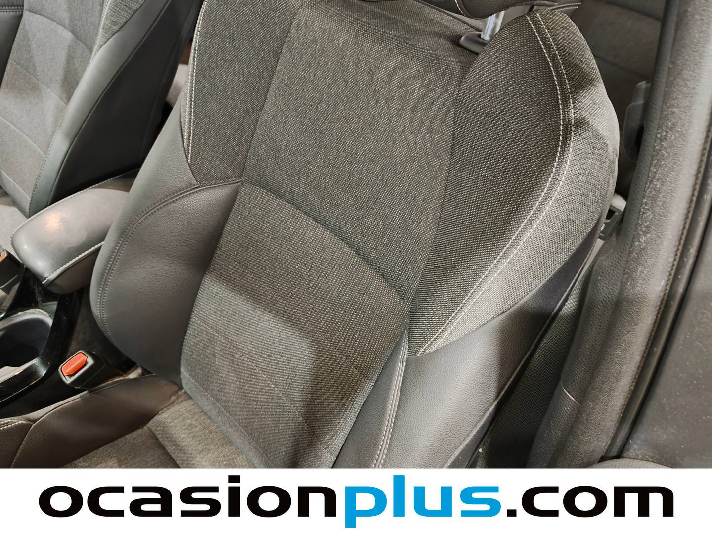 Equipamiento del Toyota Corolla Toyota Corolla Touring Sports 180H Style E-CVT 132 kW (180 CV)
