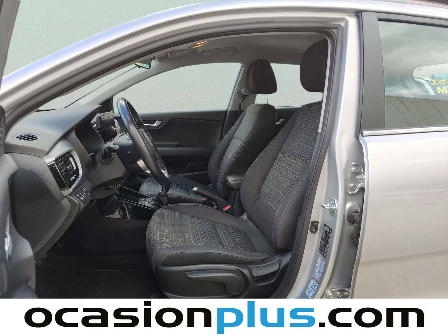 Foto asientos delanteros KIA Stonic KIA Stonic 1.0 T-GDi MHEV Drive (100 CV)