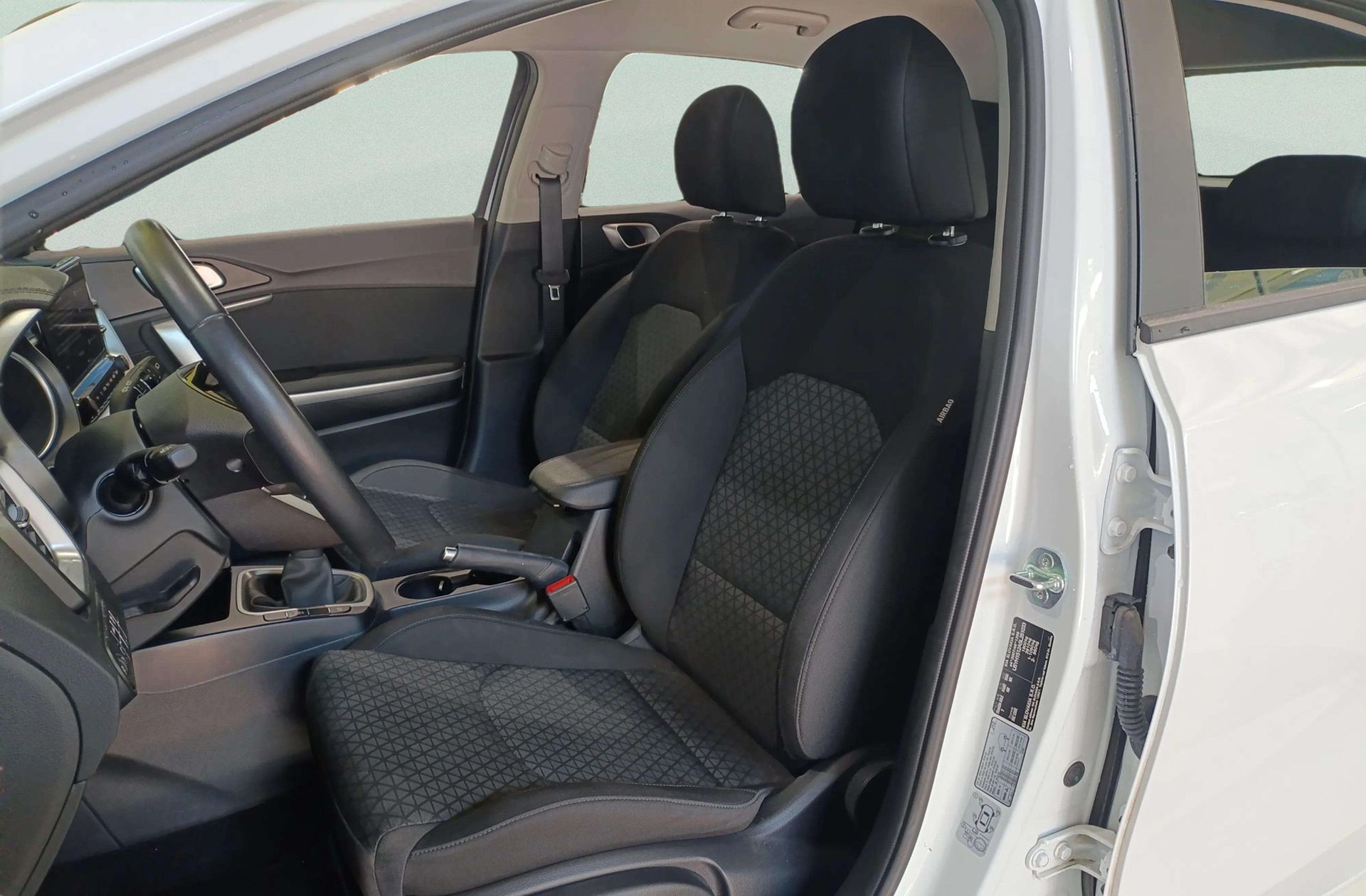 Kia Ceed 1.0 T-GDi Concept - foto 11