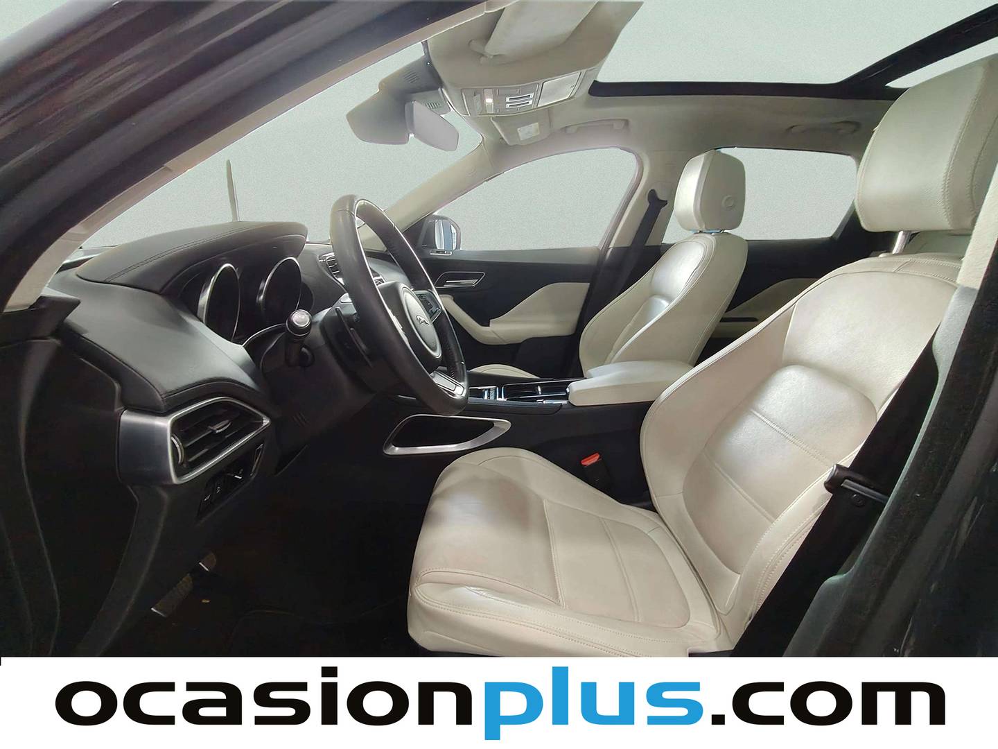 Foto asientos delanteros Jaguar F-Pace Jaguar F-PACE 2.0T i4 Prestige AWD Auto (250 CV)