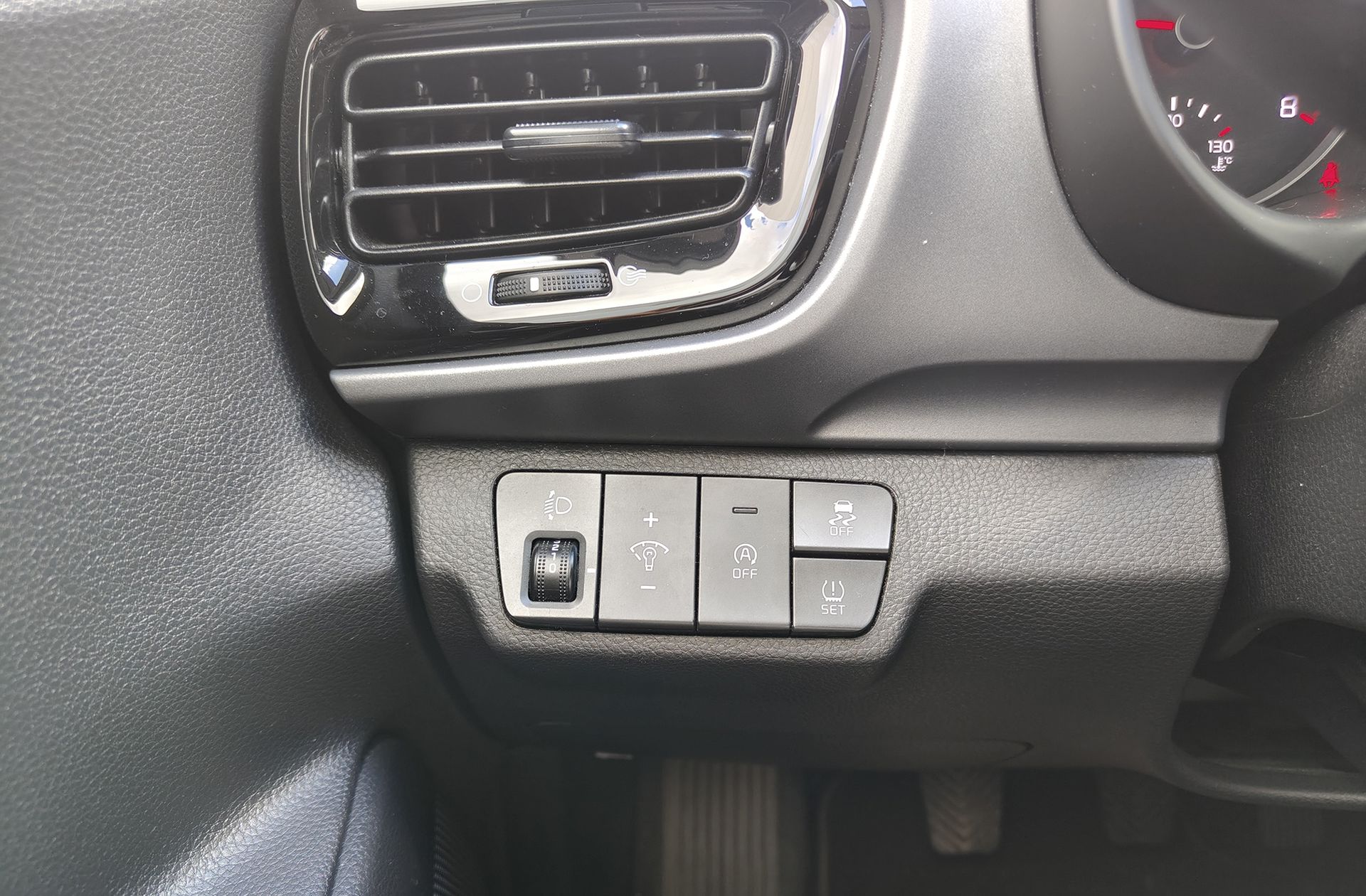 Kia Stonic 1.0 T-GDi MHEV Drive - foto 10