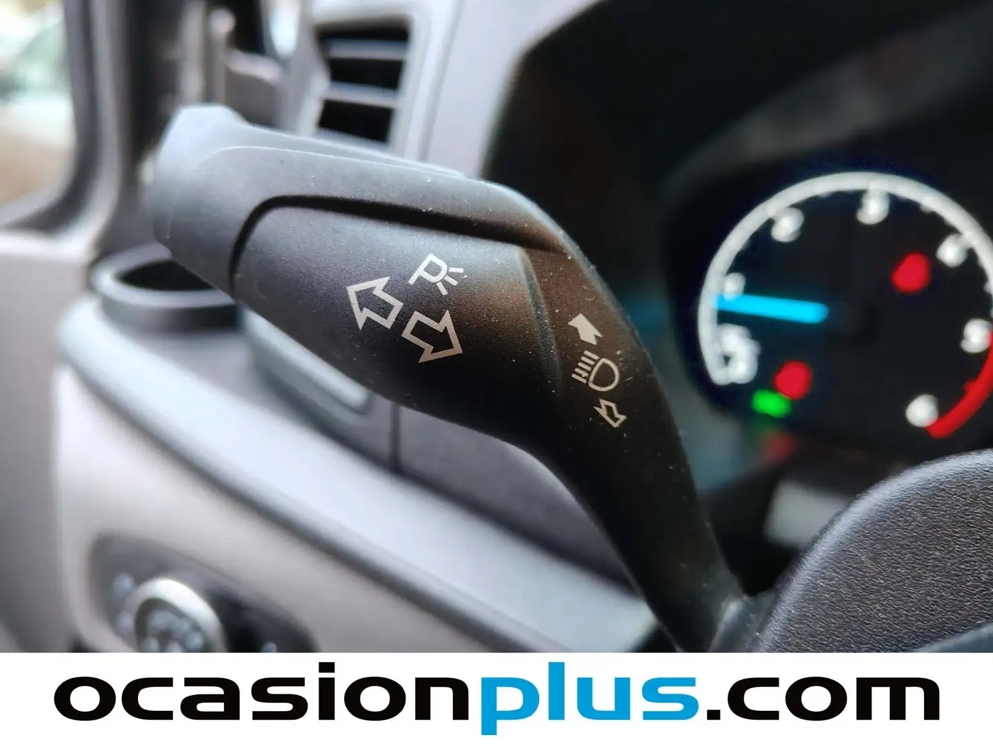 Foto Ford Transit Custom Ford Transit Custom 2.0 TDCI MHEV 320 L1 Trend  9 Plazas  (150 CV)