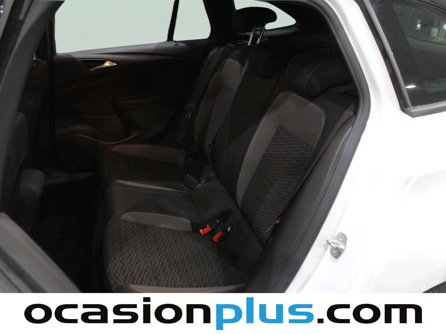 Foto asientos traseros Opel Astra Opel Astra Sports Tourer 1.2 Turbo SHL GS Line (110 CV)