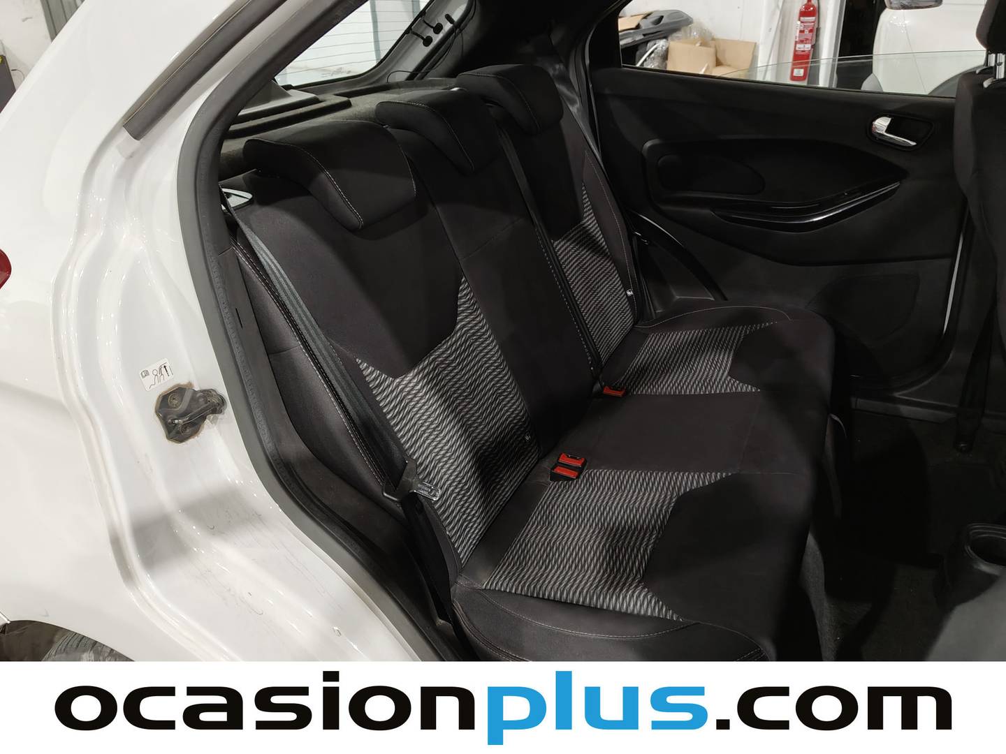 Foto Ford Ka+ Ford Ka+ 1.2 Ti-VCT White Edition (85 CV)