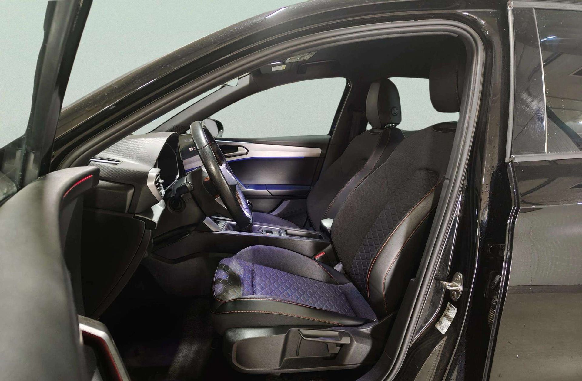 SEAT León 1.0 TSI FR 25 Aniversario - foto 12