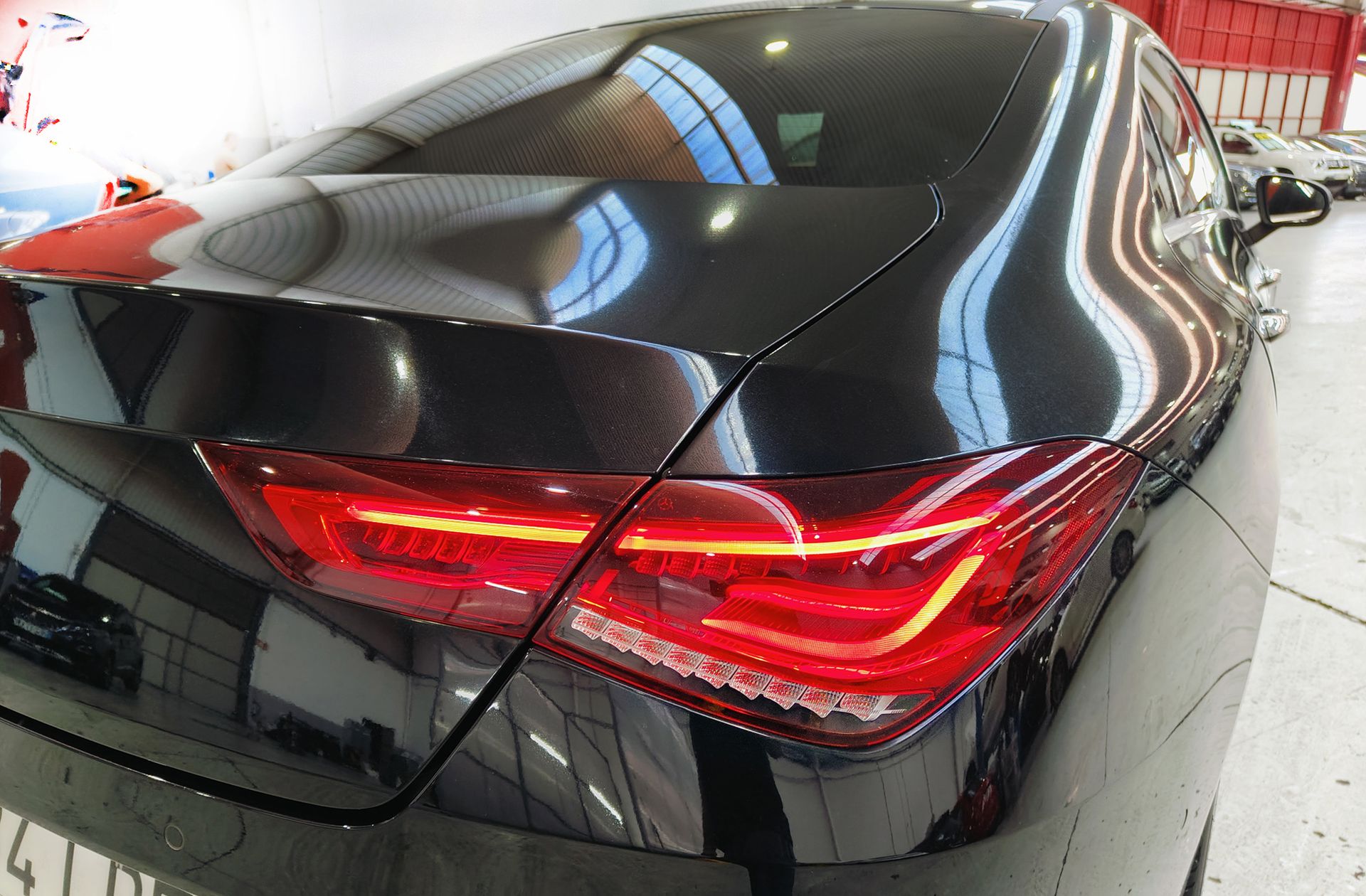 Mercedes-Benz CLA 180 Pack AMG - foto 20