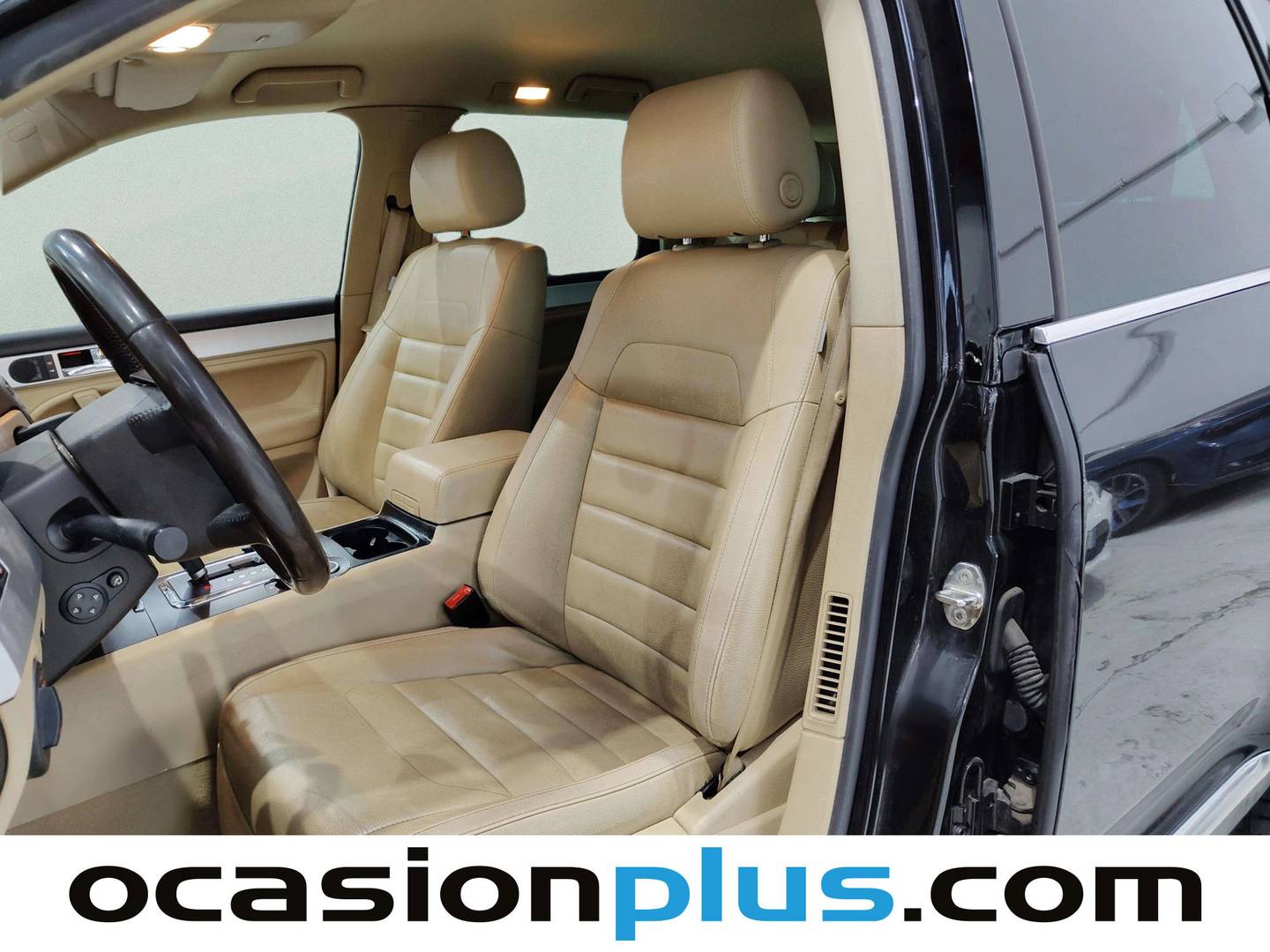 Foto asientos delanteros Volkswagen Touareg Volkswagen Touareg 3.0 TDI +Motion Tiptronic (225 CV)