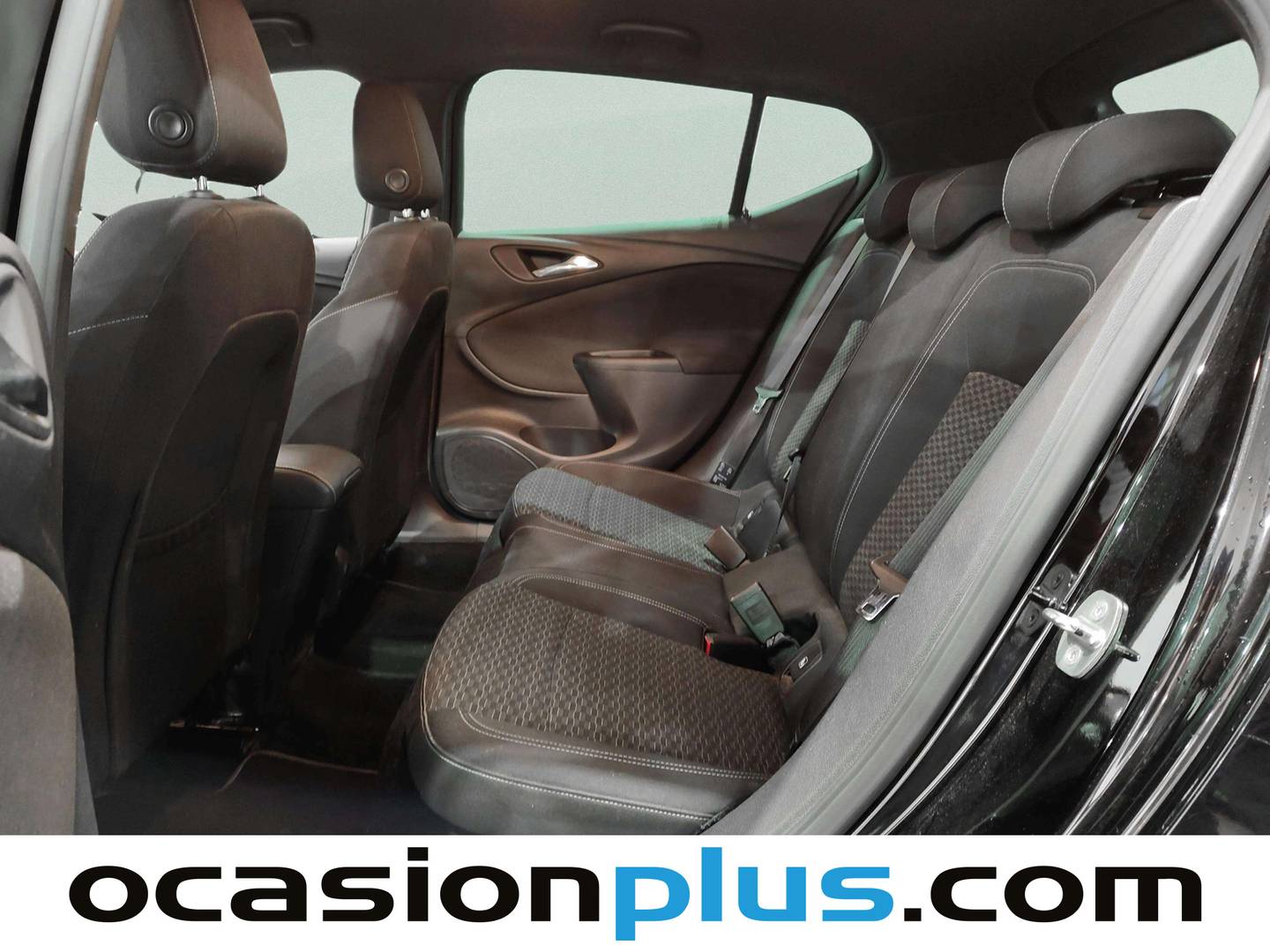 Foto asientos traseros Opel Astra Opel Astra 1.4 Turbo Dynamic (125 CV)