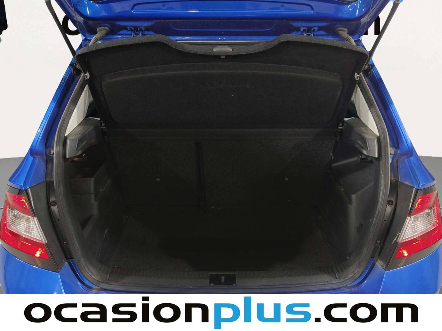 Foto asientos delanteros Skoda Fabia Skoda Fabia 1.2 TSI Like (90 CV)