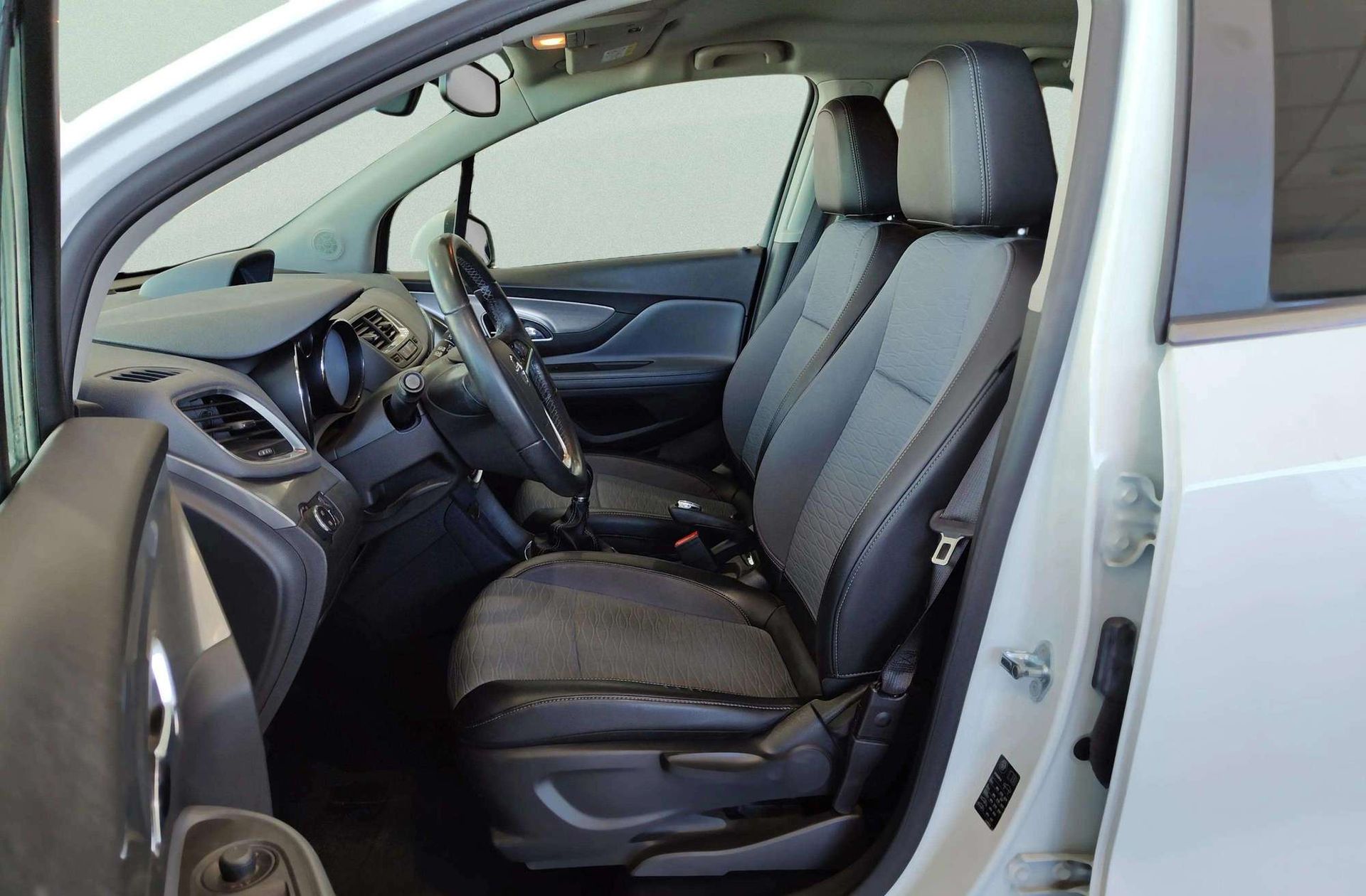 Opel Mokka 1.4 Turbo Excellence 4x4 - foto 11